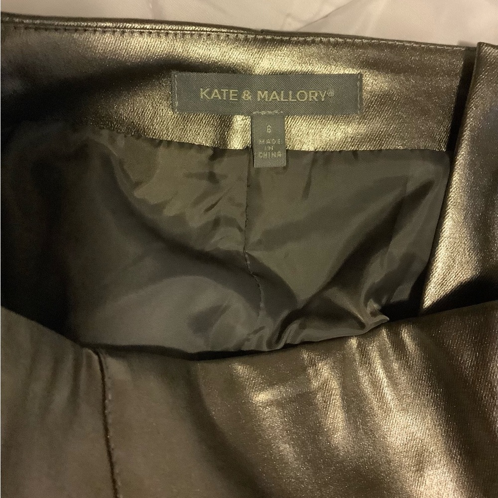 Kate & Mallory Metallic Pencil Skirt - Picture 3 of 4